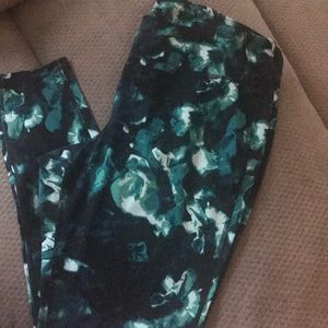 Old navy athletic leggings💗